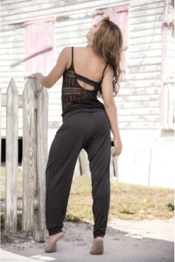 Top Brodé TAILLE M Noir Filet Mapalé Resort -L’Éveil Sensuel Soldes top brode taille m noir filet mapale resort 2